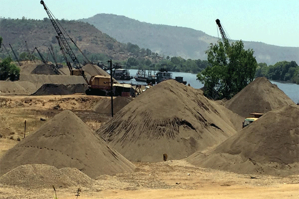 ५२ प्रकरणांत ठोठावला १७.९९ कोटींचा दंड