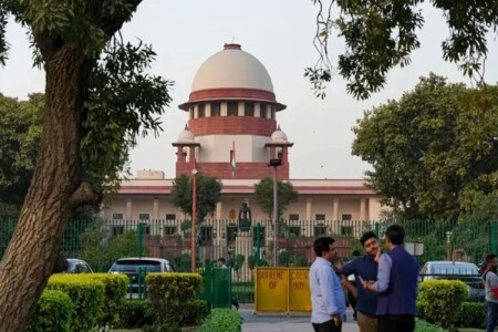 तृणमूलच्या निवडणूक चिन्हावरून वाद सुप्रीम कोर्टाचा मोठा आदेश