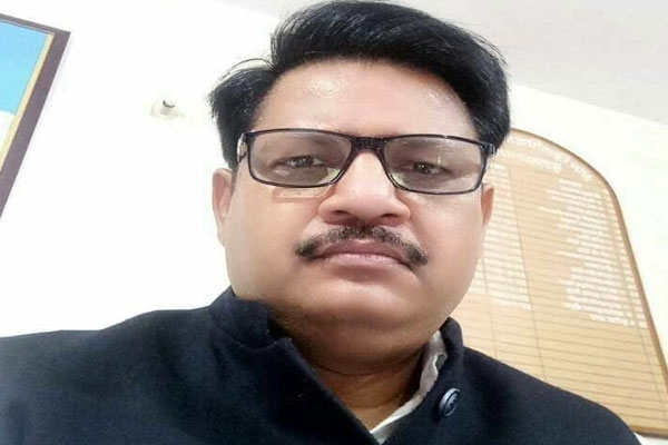 up government dismisses pcs officer harish chandra in rs 4,000 crore noida leaseback casec
