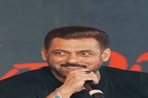 salman khan gives playful warning to friend, says he’ll send tukaram mundhe over cafe hygiene and quality