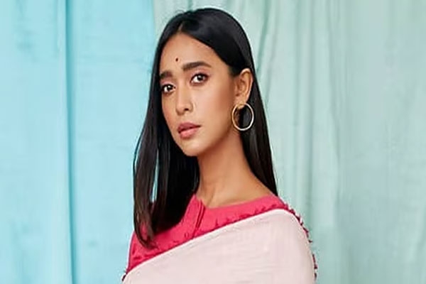 sayani gupta gets interim relief in defamation case over short film aasmani