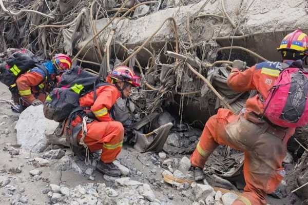 tropical cyclone saudel triggers landslide in eastern china, 2 dead and 10 missing
