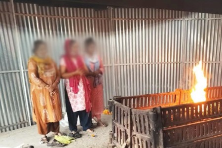 पोलिसांच्या मदतीने अखेर ‘त्या’ पित्यावर अंत्यसंसार
