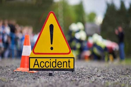रस्त्यावरची शर्यत ठरली जीवघेणी आणि...